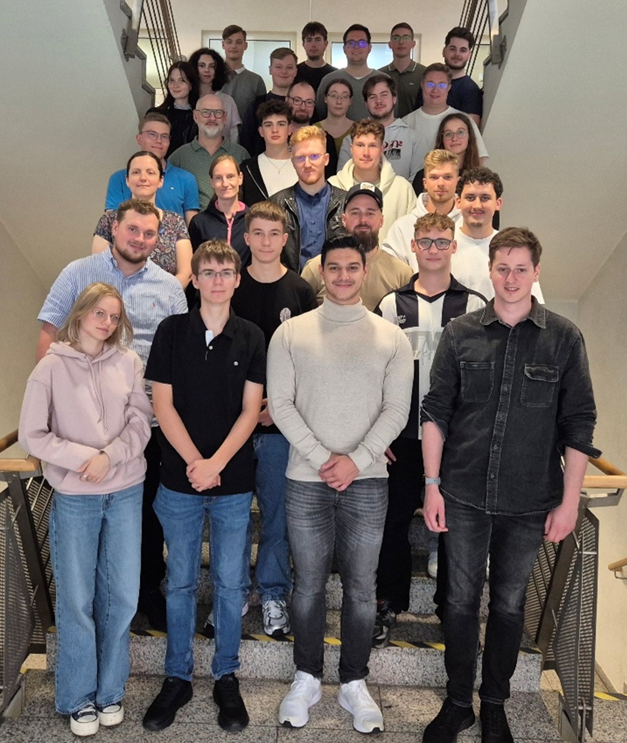 Gruppenfoto des EJ 2025.2 im VIT-Zentrum